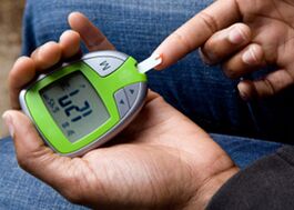 Gluomètre pour contrôler le miroir de glucose dans le sang dans le diabète sucré